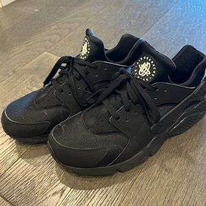Nike Men’s Air Huarache 10.5 #318429-003 Black